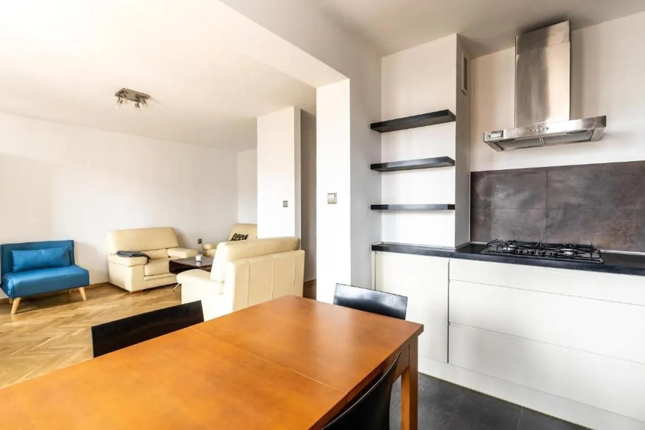 Golden Apartments - City Center - Twar44